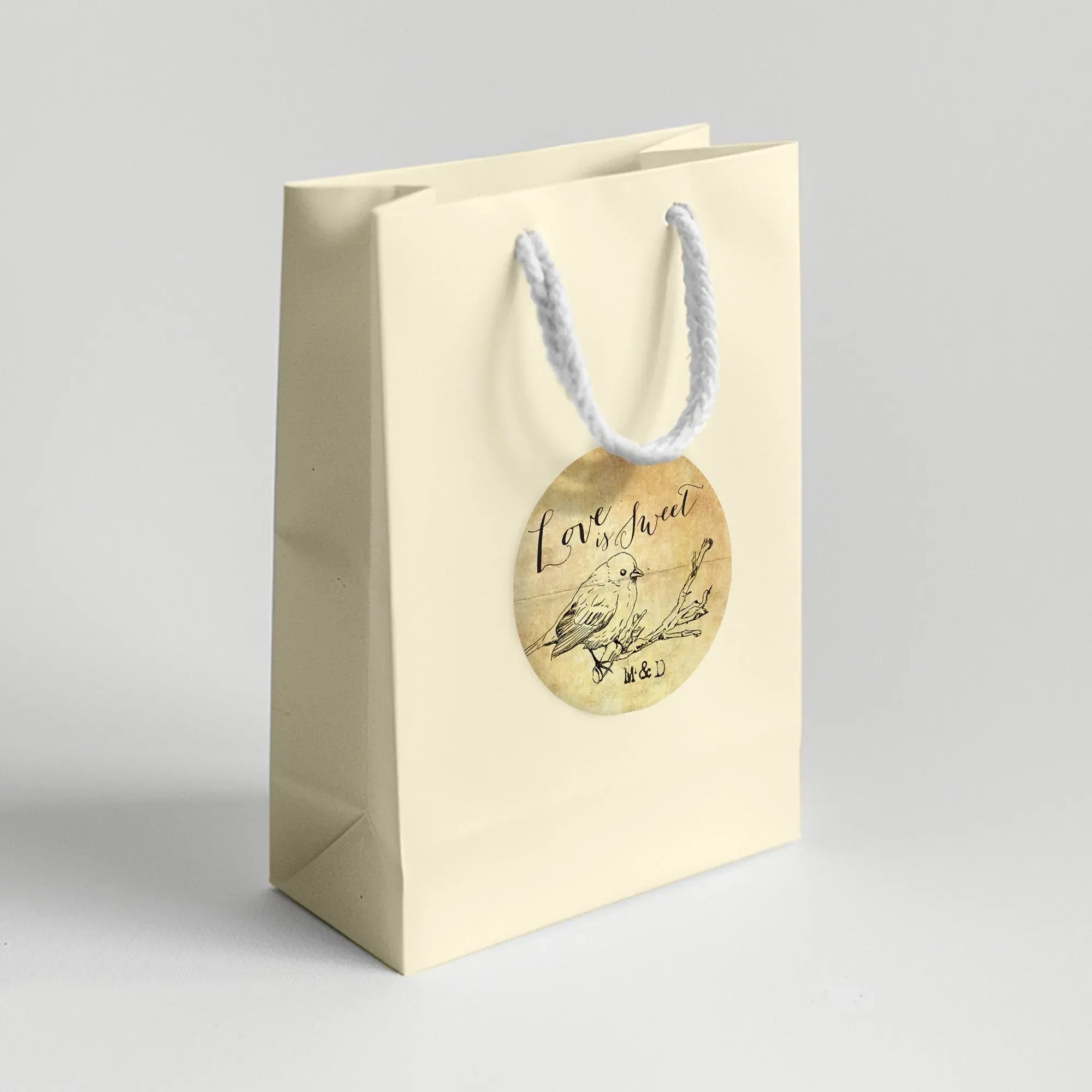 100 Etichette Personalizzate Per Bomboniere Matrimonio - Mr & Mrs - Cartoncino Violetto Con Scritta Su Misura - Darling Souvenir